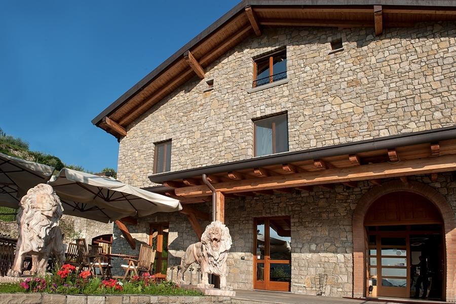 Hotel Fontana Santa Grumello del Monte Extérieur photo